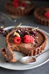In The Kitchen With: Amy Le’s Vegan No-Bake Chocolate Tart – Design*Sponge