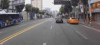 ㈜ 이앤임 | 와이고수 - 훼이크 무단횡단...gif 훼이크 무단횡단...gif