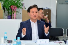 종합시장D동2층운영위원회 | 서울시의회 기획경제위원회 청량리종합시장 일대 현장방문!!