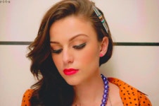 외방커뮤니티 > 헐리우드 > 요즘 서양 소녀들을 사로잡고 있는 셰어 로이드냔 有