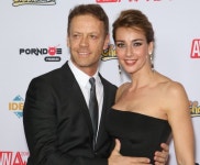 포르노 역사상 미모 GOAT로 평가 받는 배우.jpg - 인스티즈(instiz) 이슈 카테고리 포르노 역사상...