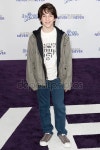 재커리 Gordon 파라마운트 그림 저스틴 Bieber에 도착: 절대 말 초연 – 스톡 사설전용 사진 © p...