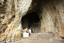 山房窟寺（済州）（산방굴사（제주）） - 観光 - 韓国旅行・観光情報