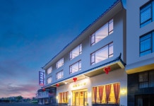홍윤건설(주) | 홍윤게 호텔(鸿运阁酒店(峨眉山旅游客运中心报国寺店)) 후기 및 특가 예약 - 어메이산 호텔 추천 | 트립닷컴