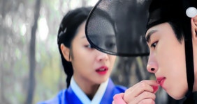 더쿠 - 장면은 예쁜데 텐션은 섹시해