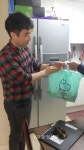 천안시 봉명동 ‘한아름공판장’ 사랑의 후원품 전달 < 사람들 < 충청人 < 기사본문 - 충청신문 천안시 봉명동 ‘한아름공판장’ 사랑의 후원품 전달