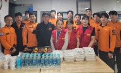부산사상북부오피스가맹점 | 사상드림봉사단, 부산 북부소방서 야간 근무자를 위해 도시락 전달 < 포토뉴스 < 사회 < 기사본문 - 글로벌뉴스통신GNA 사상드림봉사단, 부산...