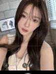 이프아이, 옅은 베이지 슬립 원피스로 청순미 발산… 부드러운 미소와 함께 편안한 에너지 뿜어내 (+패션, 스타일, 근황) > 자유게시판 | 딜바다닷컴...