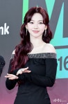 '눈부신 미모 전성기' < 연예일반 < 연예 < 기사본문 - MHN / 엠에이치앤 에스파 카리나, 커리어 하이? 비주얼도 하이! '눈부신 미모 전성기' - MHN...