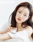 오마이걸 유아, 도자기 피부 열일한 샬롯 틸버리 화보 < 뷰티 < 뷰티패션 < 기사본문 - 싱글리스트 오마이걸 유아, 도자기 피부 열일한 샬롯 틸버리...