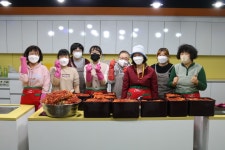 남도김치남부진주대리점 | 사랑과 정성 담긴 동절기 물품 나누었어요! < 기관 | 기업소식 < 뉴스 < 기사본문 - 소셜포커스(socialfocus) 사랑과 정성 담긴 동절기...