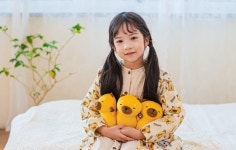 스마트 우비인형 똑구! 언제, 어디서든 비바람 불면 3초 변신! by 주식회사 케이아이글로벌컴퍼니