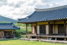 사라지는 지역에 한 그루의 사과나무 심기 '연당림 프로젝트' by (주)리플레이스