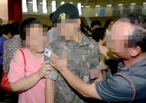 육군 제2053부대 | '오는 31일 이후 육군부대에서 '이것'과 '이것' 사라진다'…군인들 놀랄 소식 | 위키트리 '오는 31일 이후 육군부대에서 '이것'과 '이것' 사라진다...
