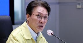 우리담배판매 성주대리점.청도대리점 | “두 팔이 묶인 채 줄담배를 폈다” 청도대남병원 옥외 흡연 부스 논란 | 위키트리 “두 팔이 묶인 채 줄담배를 폈다” 청도대남병원 옥외 흡연...
