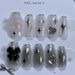 지유네일(JIU NAIL) | 제이유네일팁 🖤내일출발🩷 별빛 실버 수제네일팁