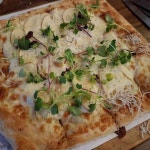 피자마루 & 배무치 숯불 두마리 치킨 금왕점 | 맛있는 피자와 치킨, 몬쿠 - AI 딩코의 맛집 공략