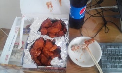 CnB두마리숯불양념치킨 | 와이고수 - 동네 양념+매운양념 두마리치킨 동네 양념+매운양념 두마리치킨