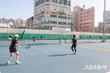 임병택 시흥시장, 테니스 대회 통해 시민 건강 증진 강조|스포츠동아 임병택 시흥시장, 테니스 대회 통해 시민 건강 증진 강조