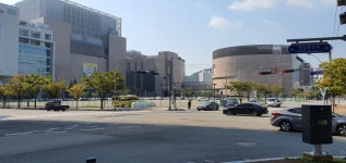 부산옴