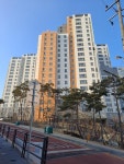 심곡본동성당 내 자판기 | '심곡본동 e편한세상부천심곡'의 KB시세, AI예측시세, 실거래가, 매물, 대출정보, 커뮤니티 | KB부동산 '심곡본동 e편한세상부천심곡' | KB부동산