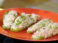 훙찐보 | Southwestern Stuffed Peppers Recipe | Rachael Ray | Food Network Southwestern Stuffed Peppers