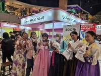 수라바야 ‘K-Halal Food’ 홍보전에 2만여명 몰려 | 한인포스트