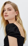 Stradivarius Lookbook S/S 22 (Various Lookbooks/Catalogs)