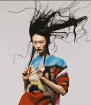 봄의 조각과 새 시즌의 주얼리 (W Korea)