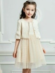 #베베철릭 ( 아이보리 ) ✨ SIZE -— S (1size) ✨ SIZE 6-18month... 슬아여아베베슈트 위에 덧입기 좋은 슬아베이비철릭입니다 꽃잎이...