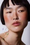 봄의 조각과 새 시즌의 주얼리 (W Korea)
