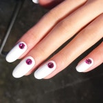 유니스네일(UNI'SNAiL) | 1,566 Likes, 8 Comments - 유니스텔라 네일_박은경 (@nail_unistella) on Instagram: “#holiday” | Nails, Beauty, Mehendi
