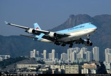 Korean Air Cargo Boeing 747-4B5F/SCD landing at Kai Tak | 비행기