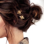 허니콤헤어(Honeycomb Hair) | 2PCS Golden Honeybee Hairpin/ Side Clip Hair Accessories | 헤어스타일, 흐트러진 머리, 머리 장식
