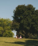 진득해진 녹음의 계절에서, 여유를 즐기는 사람들 - In the thick green season, people who enjoy relaxation - - - #멜버른 #여행사진작가...