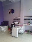 Pin de 지혜 최 em 네일 | Decoração de salão de manicure, Móveis salão de beleza, Sala de beleza