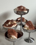 dessert에 있는 💧님의 핀 - 2025 | 간단한 요리법, 카페 음식, 티라미수