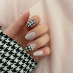 라라의네일라라'sNail | 건대네일 라라뷰티 🌷 (@labeau_nail) • Ảnh và video trên Instagram | Nails, Beauty
