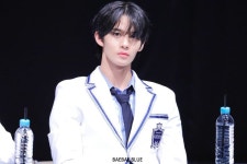 주식회사 엑스씨아이엑스(XCIX Inc.) | Pin von _𝒐𝒏𝒆_𝒘𝒂𝒚_𝒕𝒐_𝒎𝒙𝒓𝒔_ auf ⇨ cix|씨아이엑스