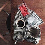 내가 내린건 영 맛이 없다 . #온더테이블#onthetable#chemex#드립커피 http://ift.tt/1U25kLY | Chemex coffee maker