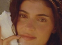 Pin page kylie jenner에 있는 malika님의 핀 - 2024