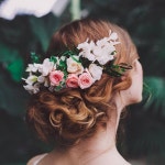 꽃수예뜨개방 | 좋아요 6,955개, 댓글 79개 - Instagram의 @etsy님: "Where would you wear this floral hairpiece? Best answer wins bragging...