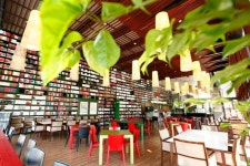 북툰coffee&cafe | 북 카페 추천 - 헤이 | Book cafe