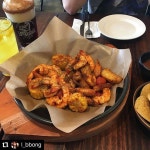 곽지썬정육수산 | 즐거운 여행 되세요. 새우가커서좋당 エビうまい #곽지 #곽지술집 #곽지… | Food, Chicken wings, Chicken