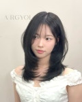 rgyol_taeri / 네이버 예약 #중단발레이어드컷 #성수미용실 #뚝섬미용실 #성수아르결 #시스루뱅 #레이어드컷 #레이어드펌 #아르결태리