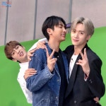 가사 외울 때까지 전곡 무한 반복 중인 제일이와 슬슬 안무가 익기 시작하는 제육이까지! 우리의 마음이 전해지길 바라며....