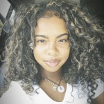 허니콤헤어(Honeycomb Hair) | Pin by on ㅤ | Feed in braids hairstyles, Curly girl hairstyles, Honey brown hair