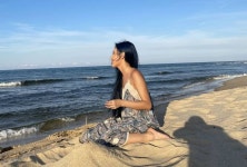 HWASA on Instagram: “I can't make you love me 🐦kindablue x hwasa🐦 발매” | Selebritas HWASA on Instagram: “I can't...