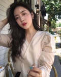 위드민 X MARKET | 동글둥글똥글🤡 아침부터 열심히 부지런 떠는 중 #rosiness_market | 블라우스