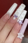 까사벨르바이네일파이어 | Pin by ㅤ on clo$et | Spring acrylic nails, Glow nails, Fire nails